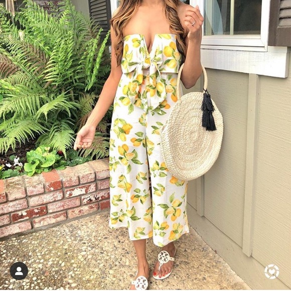 BLOGGERS FAV GORGEOUS NWT SOCIALITE Lemon Jumpsuit - Picture 11 of 11